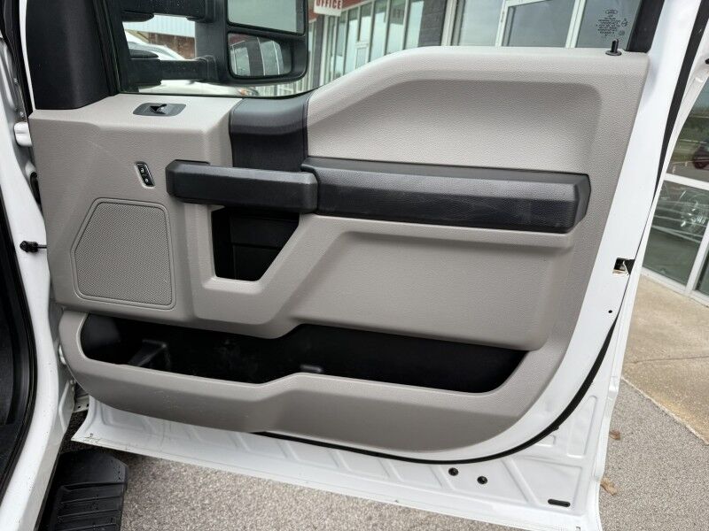 2018 Ford F-550 4x4 V10 18' Flatbed XL Collinsville OK