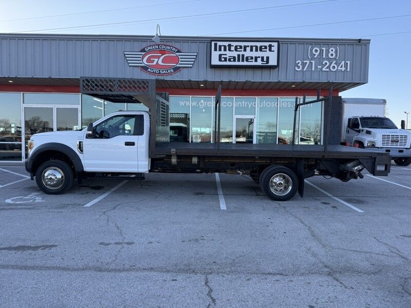 2018 Ford F-550 4x4 V10 Flatbed