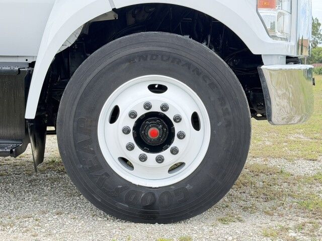 2018 Ford F-750 Super Duty 26' Dry Box Truck with 3,500 lbs. Palfinger Rail Gate Homestead FL