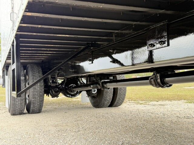 2018 Ford F-750 Super Duty 26' Dry Box Truck with 3,500 lbs. Palfinger Rail Gate Homestead FL