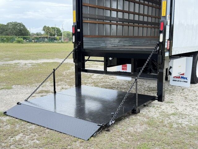 2018 Ford F-750 Super Duty 26' Dry Box Truck with 3,500 lbs. Palfinger Rail Gate Homestead FL