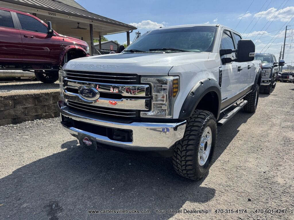 2018 Ford F250sd XLT FX4 - LEVELED - CAMPER PKG