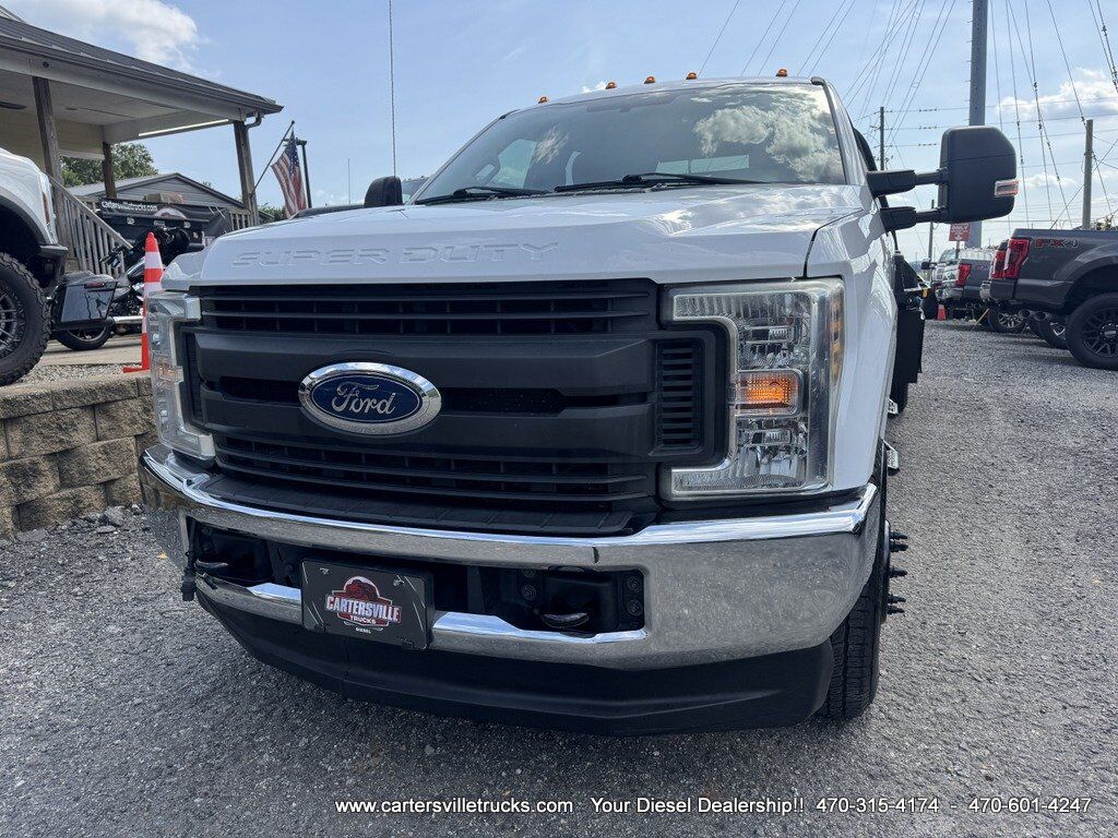 2018 Ford F350sd Crew Chassis XL FX4 - DUALLY - FLATBED Cartersville GA