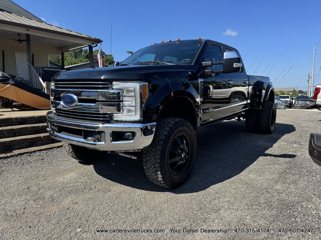 2018 Ford F350sd Lariat FX4 - DUALLY - LIFTED - LOTS OF EXTRAS