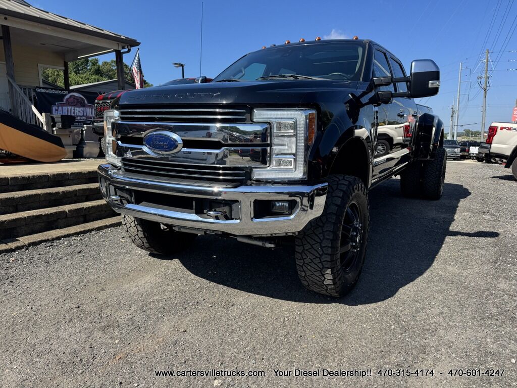 2018 Ford F350sd Lariat FX4 - DUALLY - LIFTED - LOTS OF EXTRAS