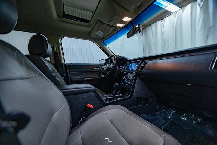 2018 Ford Flex AWD Limited Leather Roof Nav BCam Red Deer AB