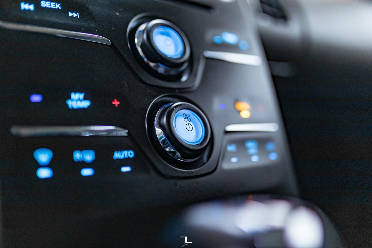 2018 Ford Flex AWD SEL BCam HSeat Power Liftgate Red Deer AB