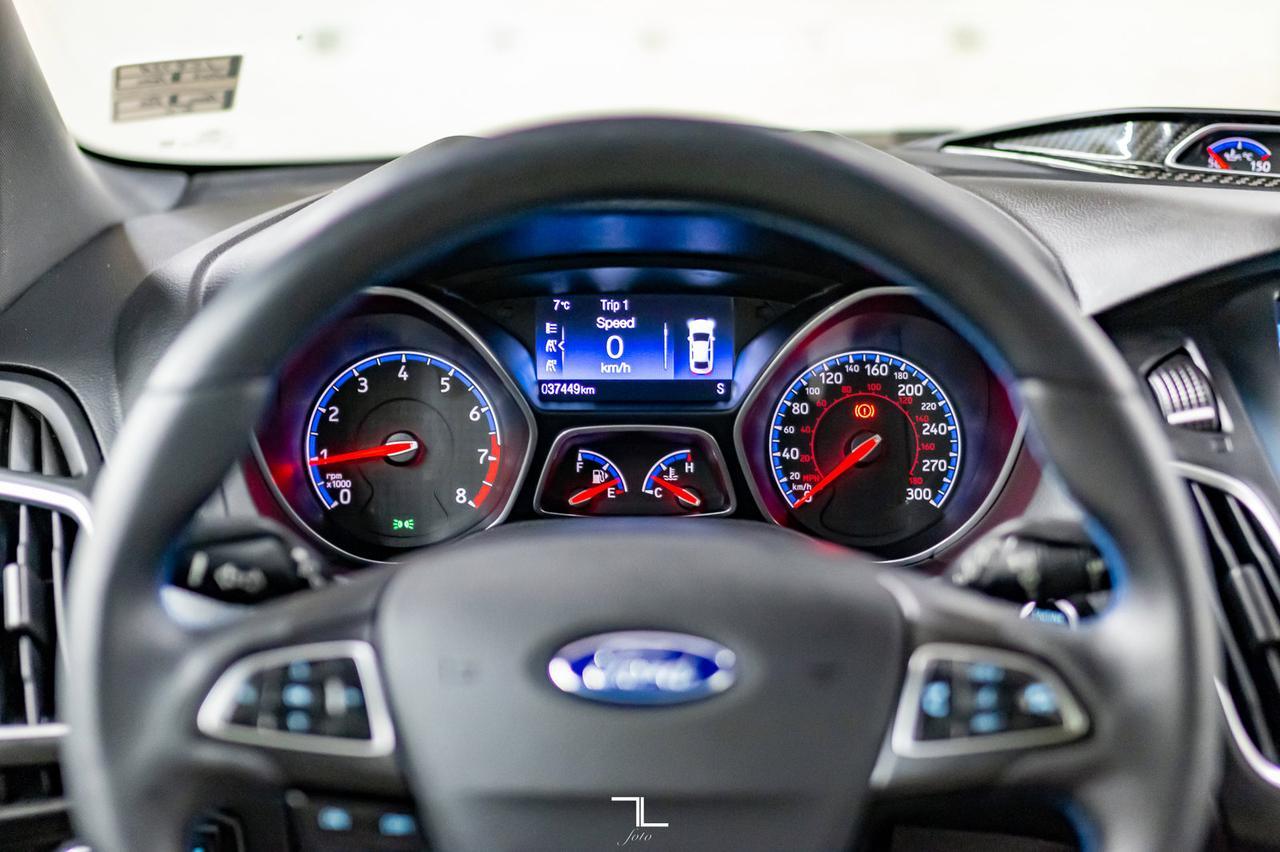 2018 Ford Focus AWD RS Manual Leather Roof Nav Red Deer AB