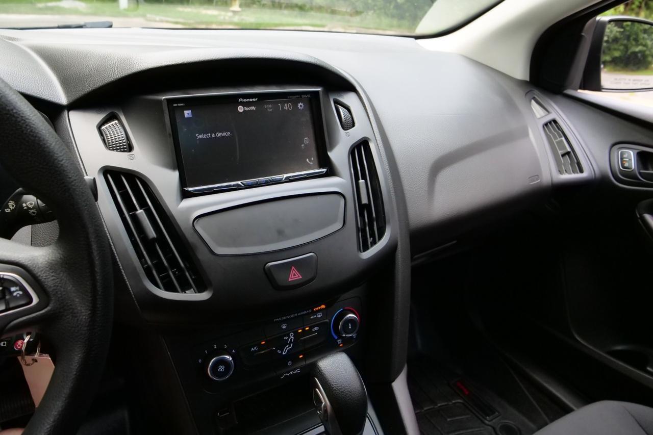 2018 Ford Focus S / SYNC With AppLink / Rear View Camera! High Point NC