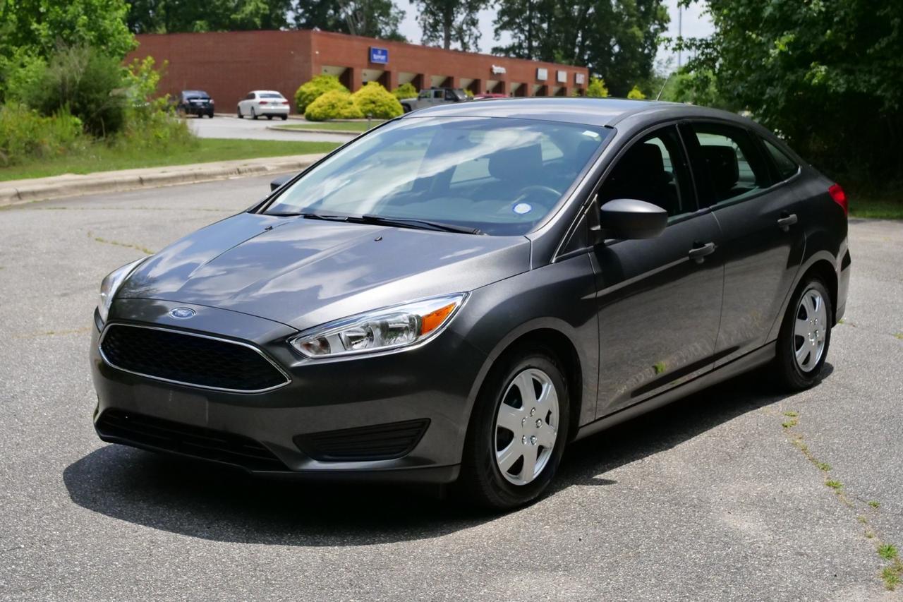 2018 Ford Focus S / SYNC With AppLink / Rear View Camera! High Point NC