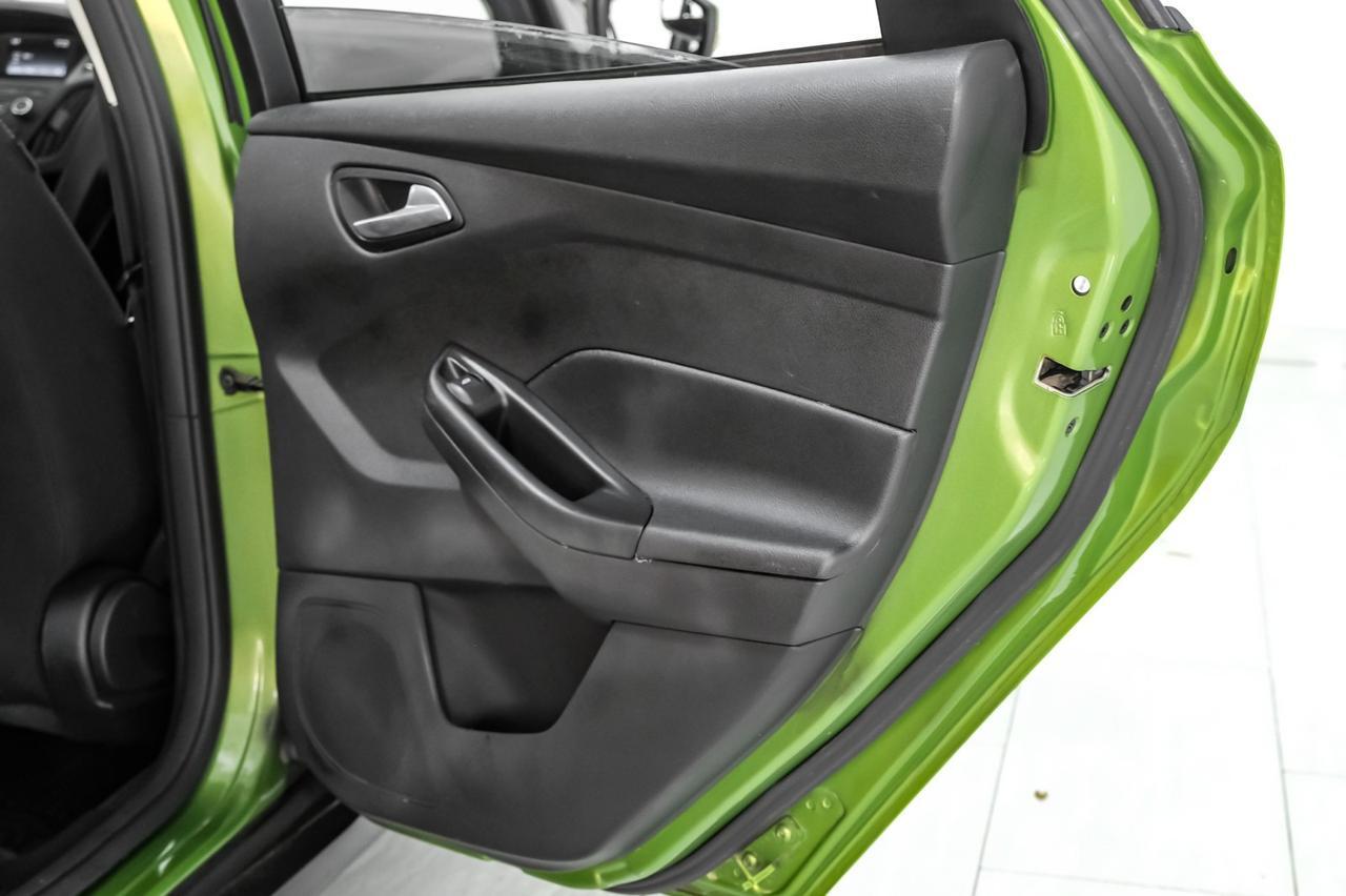 2018 Ford Focus SE AUTOMATIC HEATED SEATS REAR CAMERA BLUETOOTH CRUISE CONTROL A Carrollton TX