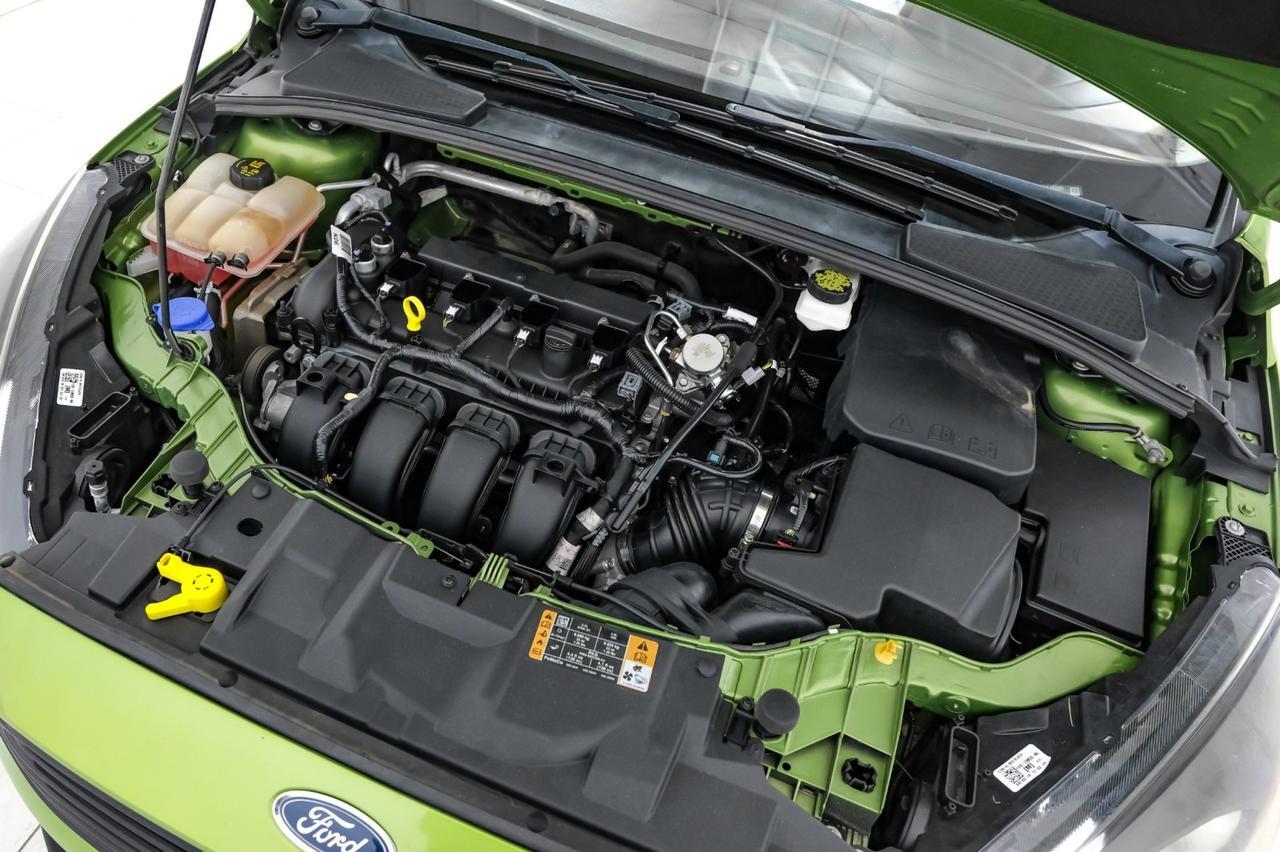 2018 Ford Focus SE AUTOMATIC HEATED SEATS REAR CAMERA BLUETOOTH CRUISE CONTROL A Carrollton TX