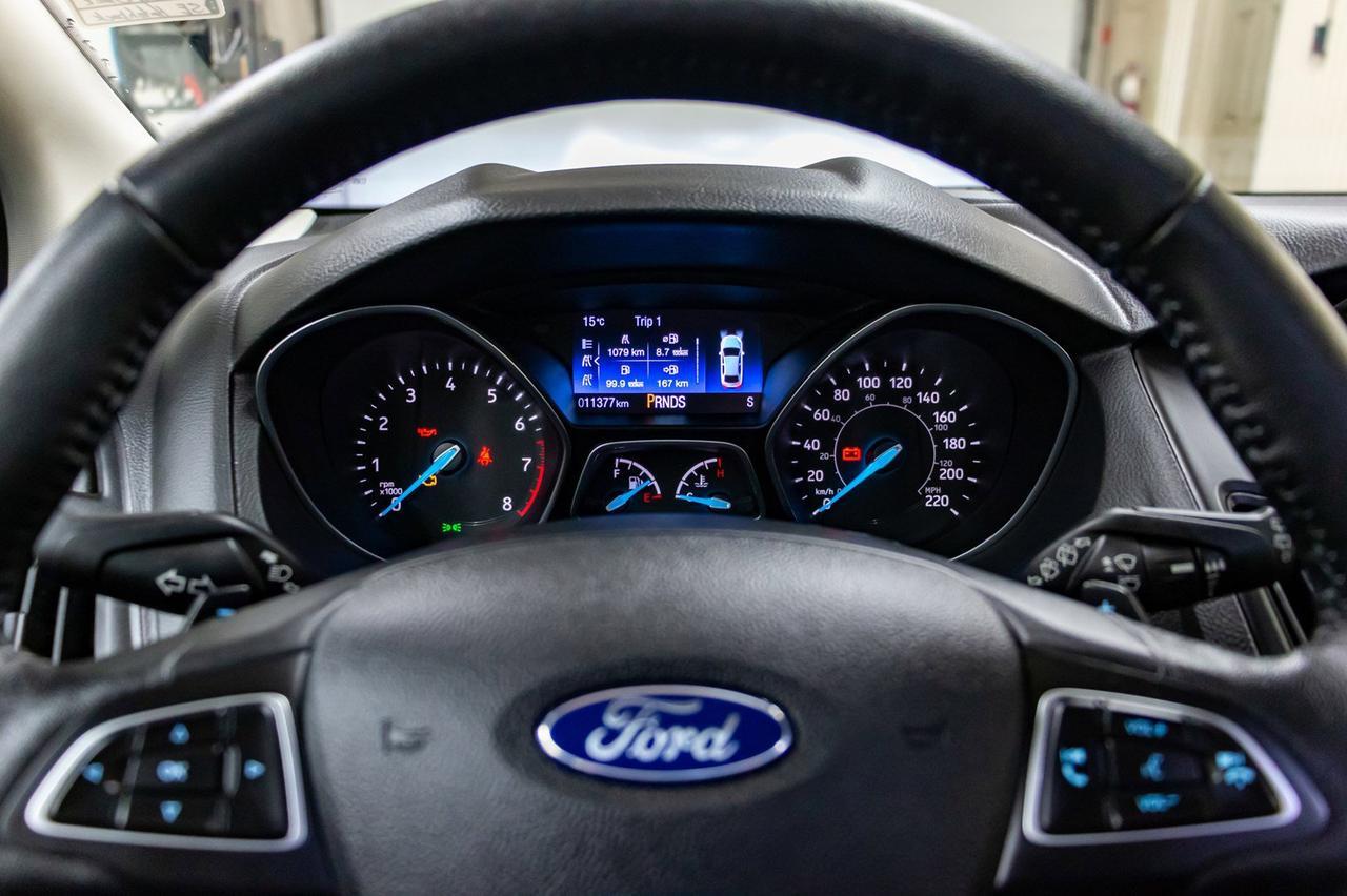 2018 Ford Focus SE Hatchback BCam Heated Seats Red Deer AB