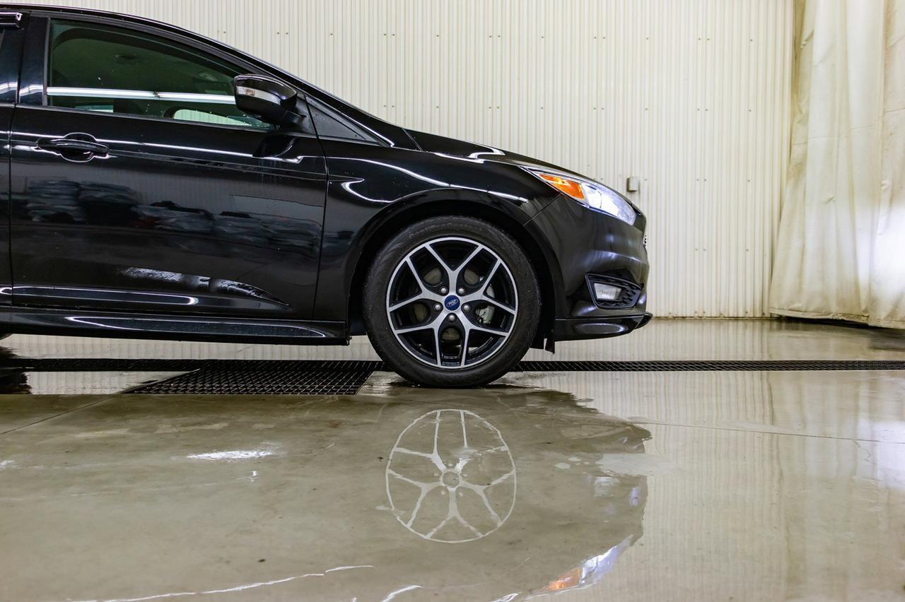 2018 Ford Focus SE Hatchback BCam Heated Seats Red Deer AB