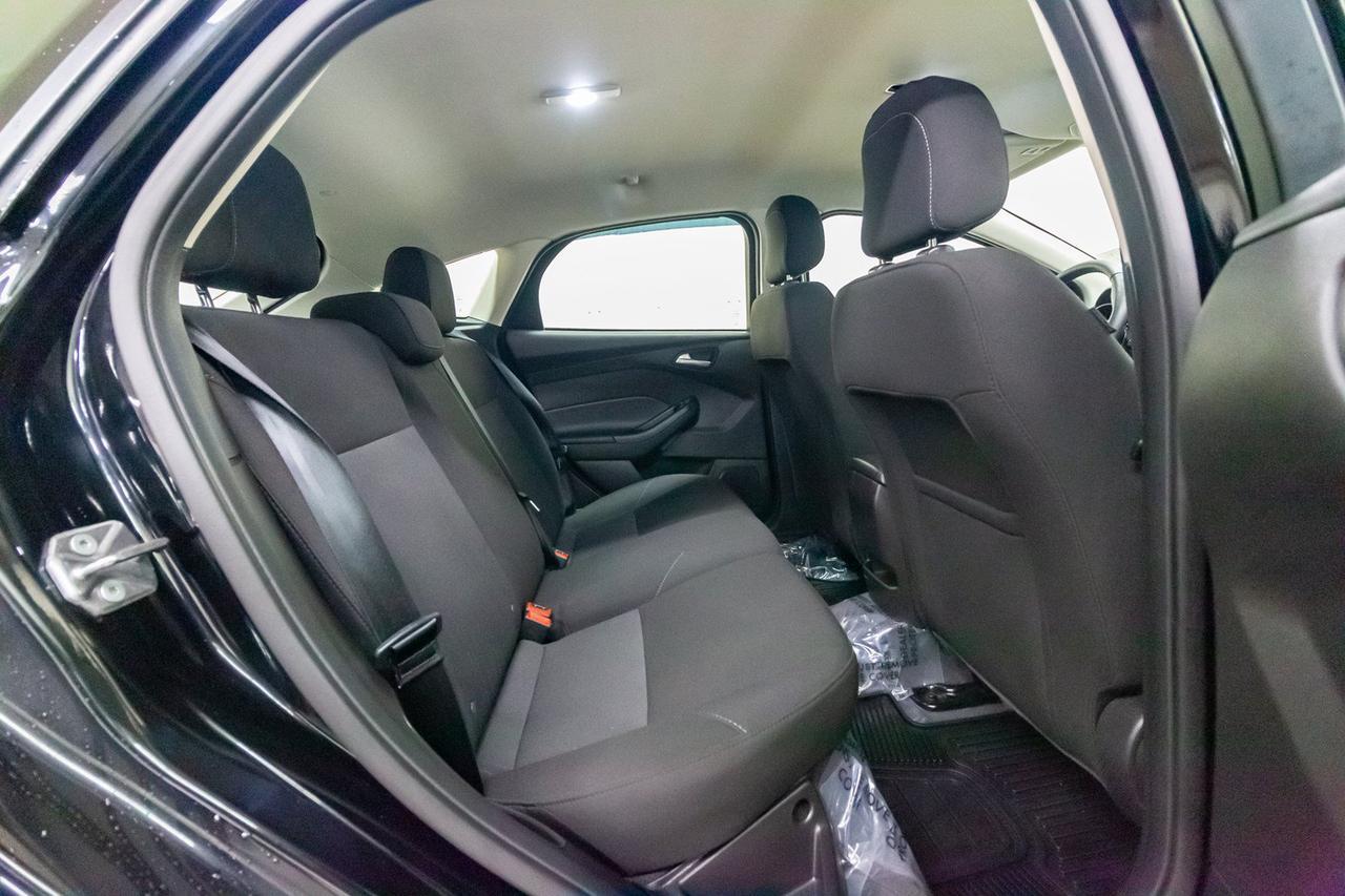 2018 Ford Focus SE Hatchback BCam Heated Seats Red Deer AB