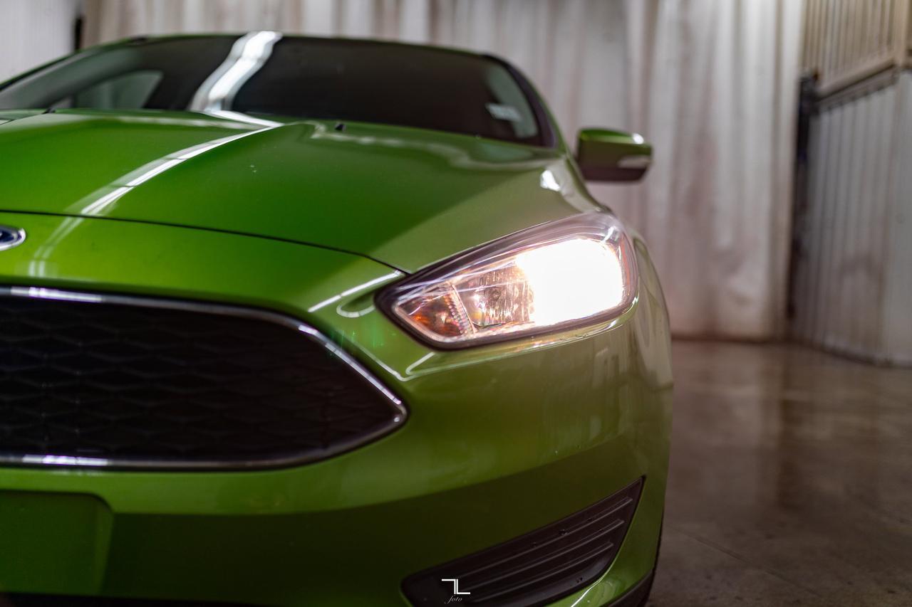 2018 Ford Focus SE Hatchback BCam Red Deer AB