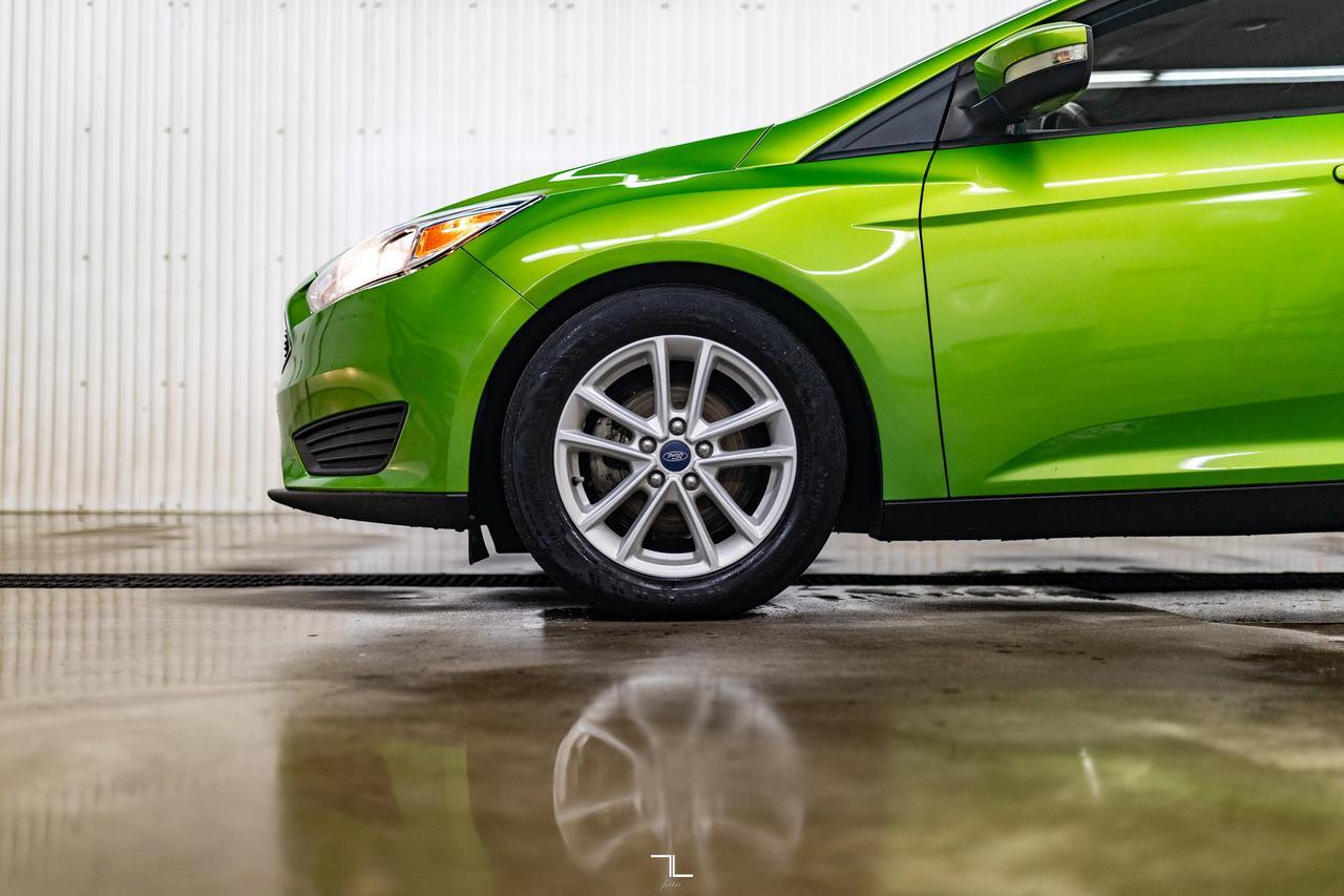 2018 Ford Focus SE Hatchback BCam Red Deer AB