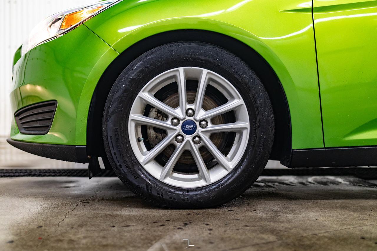 2018 Ford Focus SE Hatchback BCam Red Deer AB