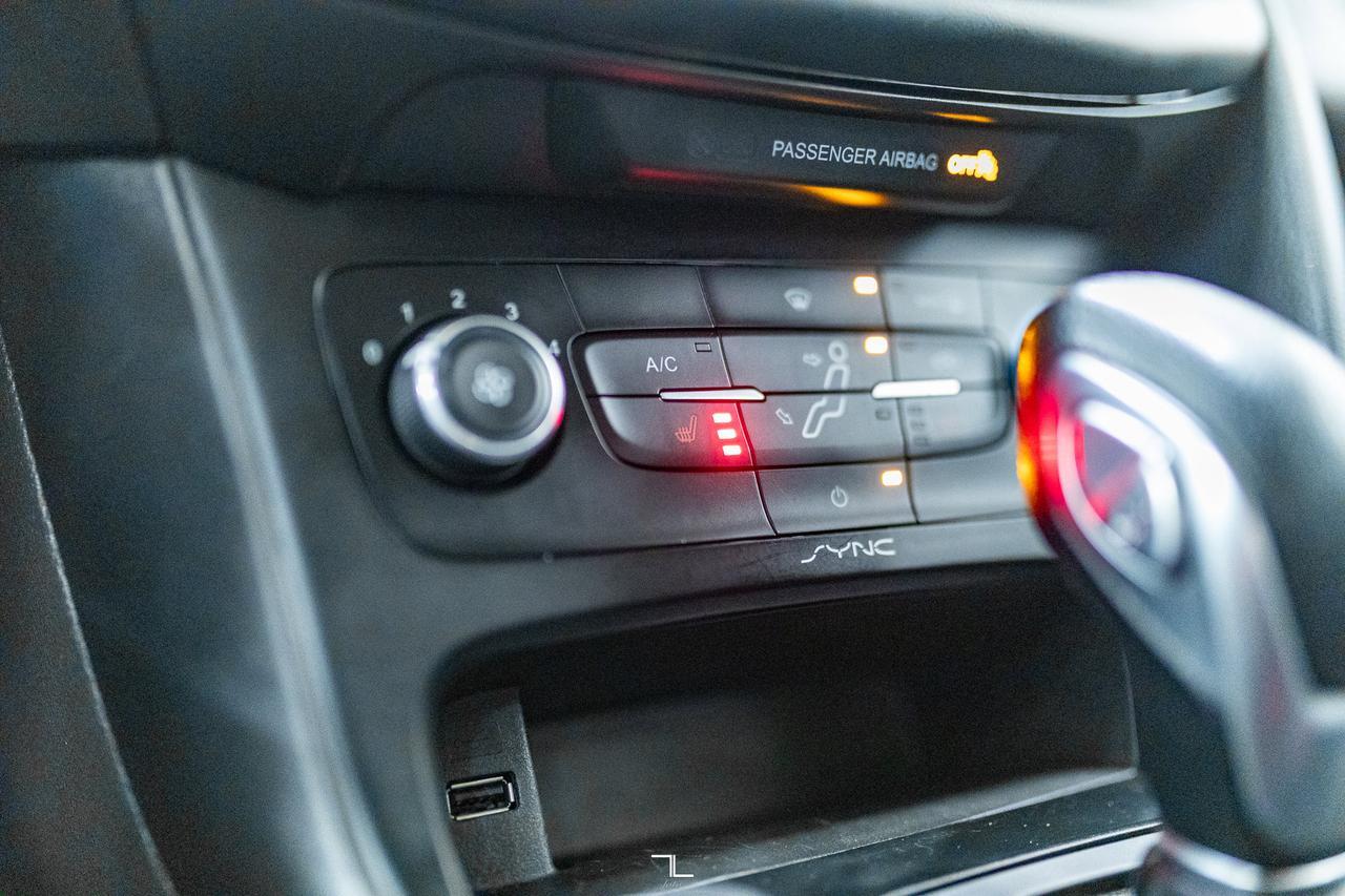 2018 Ford Focus SE Hatchback BCam Red Deer AB