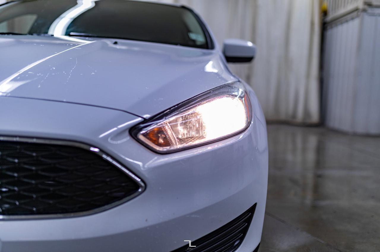 2018 Ford Focus SE Hatchback BCam Red Deer AB