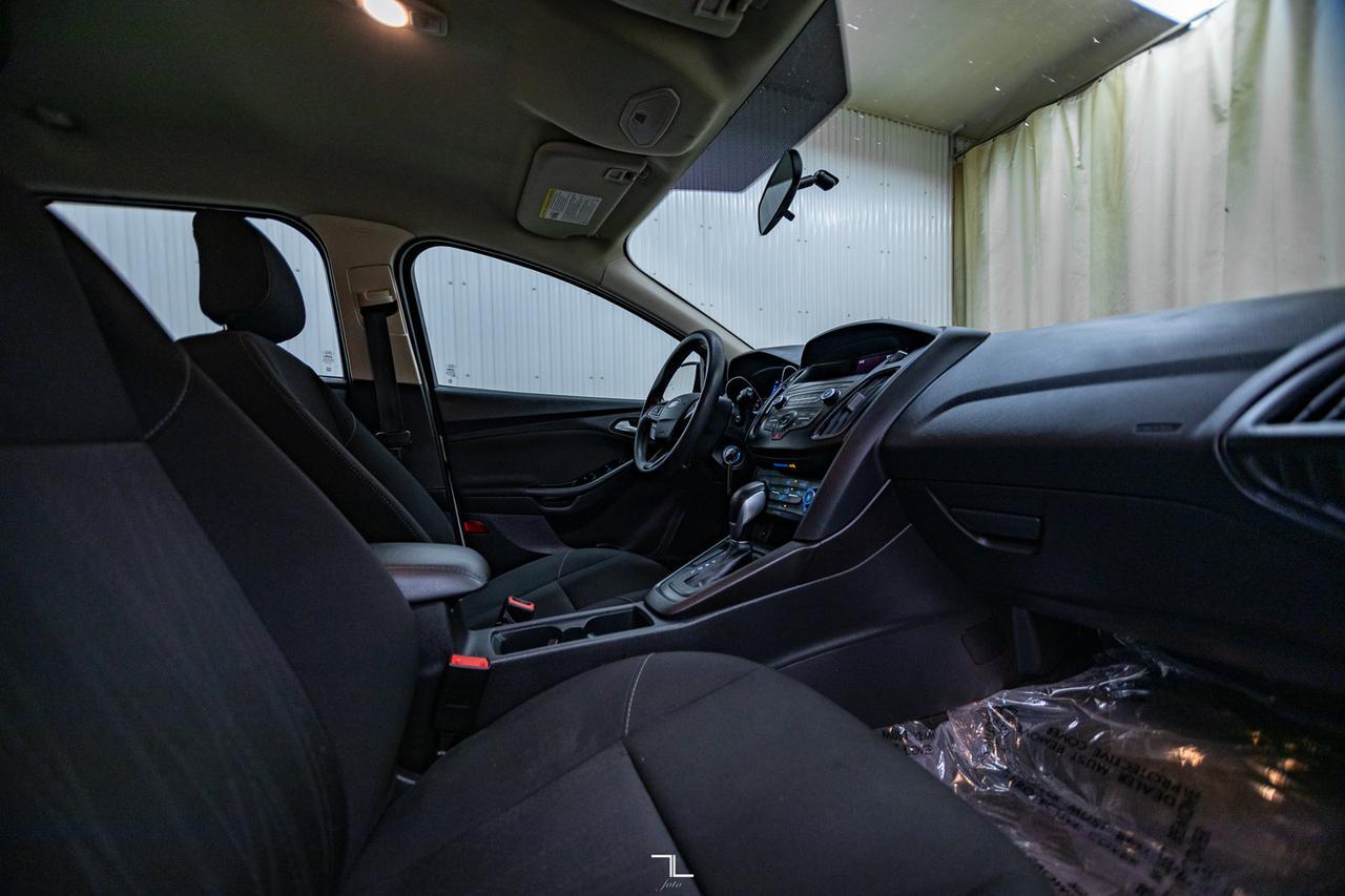 2018 Ford Focus SE Hatchback BCam Red Deer AB