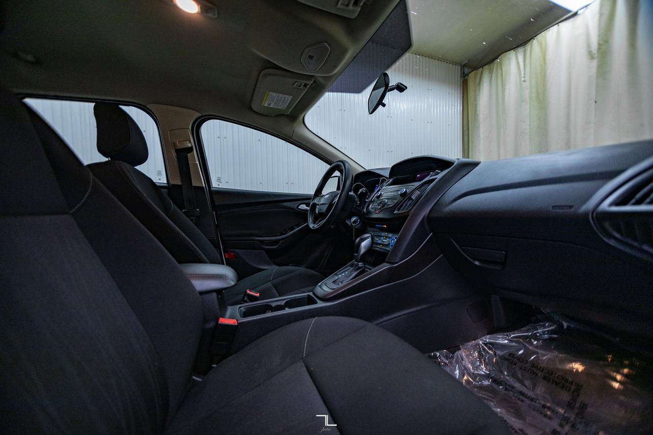 2018 Ford Focus SE Hatchback BCam Red Deer AB