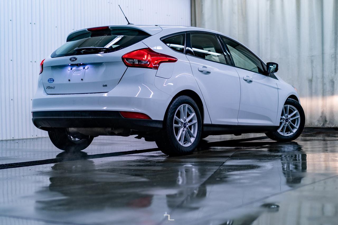 2018 Ford Focus SE Hatchback BCam Red Deer AB