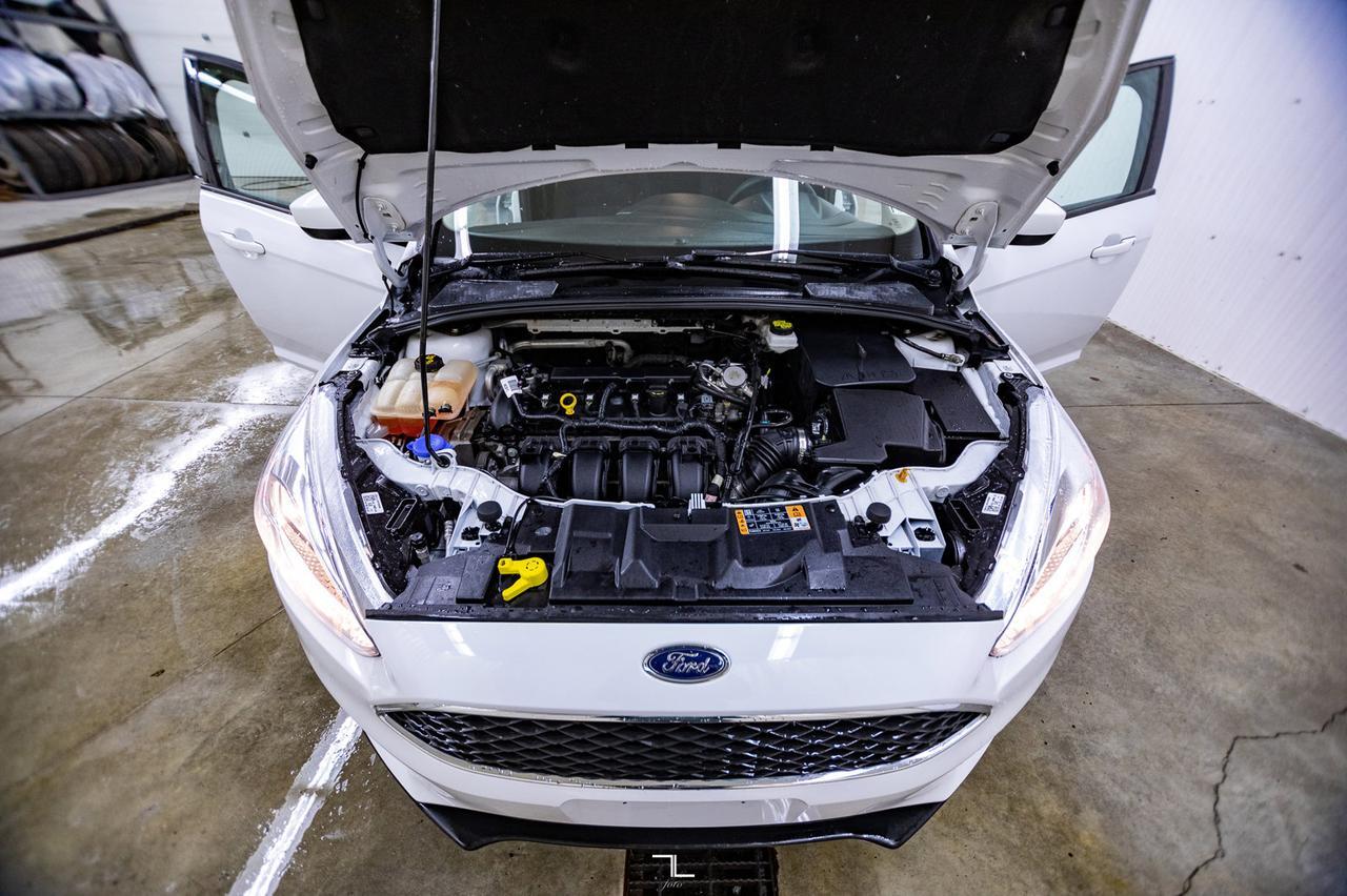 2018 Ford Focus SE Hatchback BCam Red Deer AB