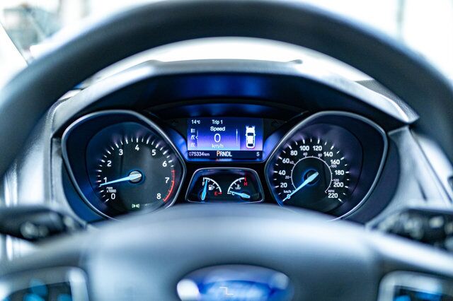 2018 Ford Focus SE Hatchback BCam Red Deer AB