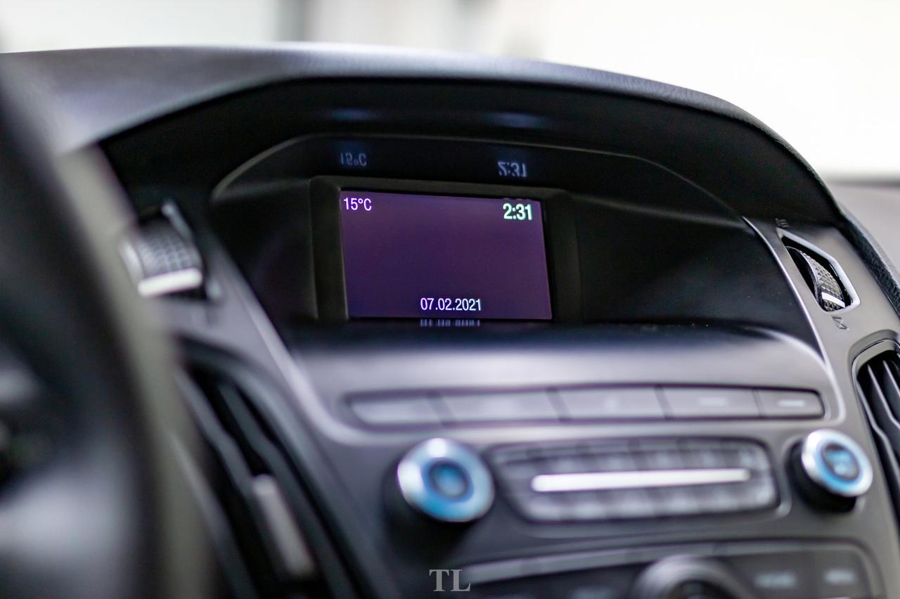 2018 Ford Focus SE Hatchback BCam Remote Start Red Deer AB