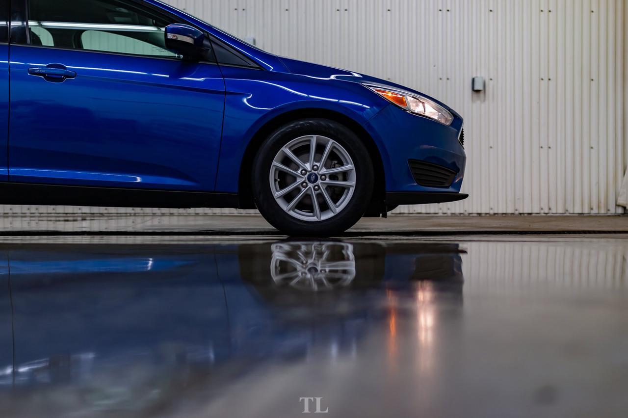 2018 Ford Focus SE Hatchback BCam Remote Start Red Deer AB