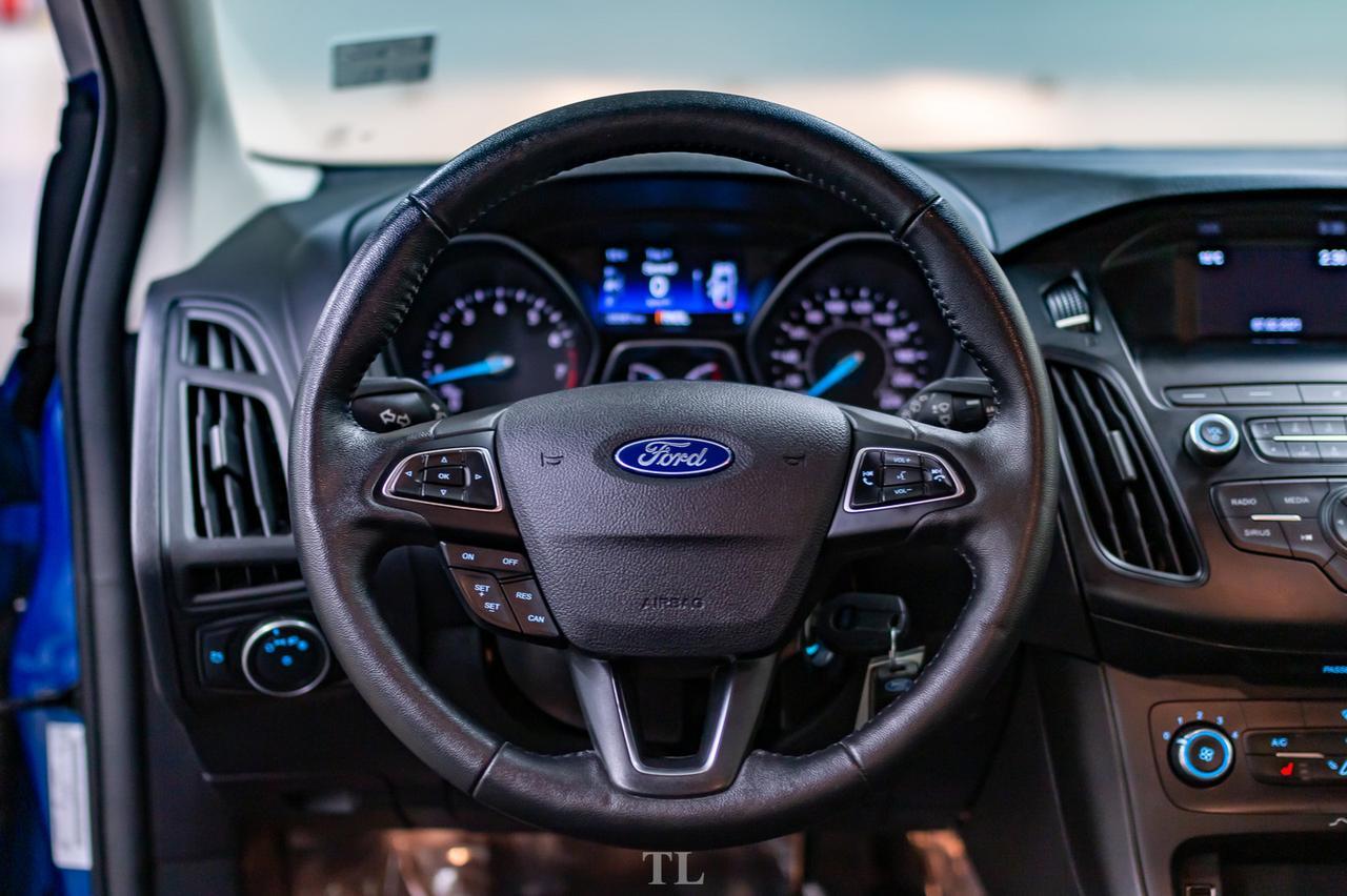 2018 Ford Focus SE Hatchback BCam Remote Start Red Deer AB