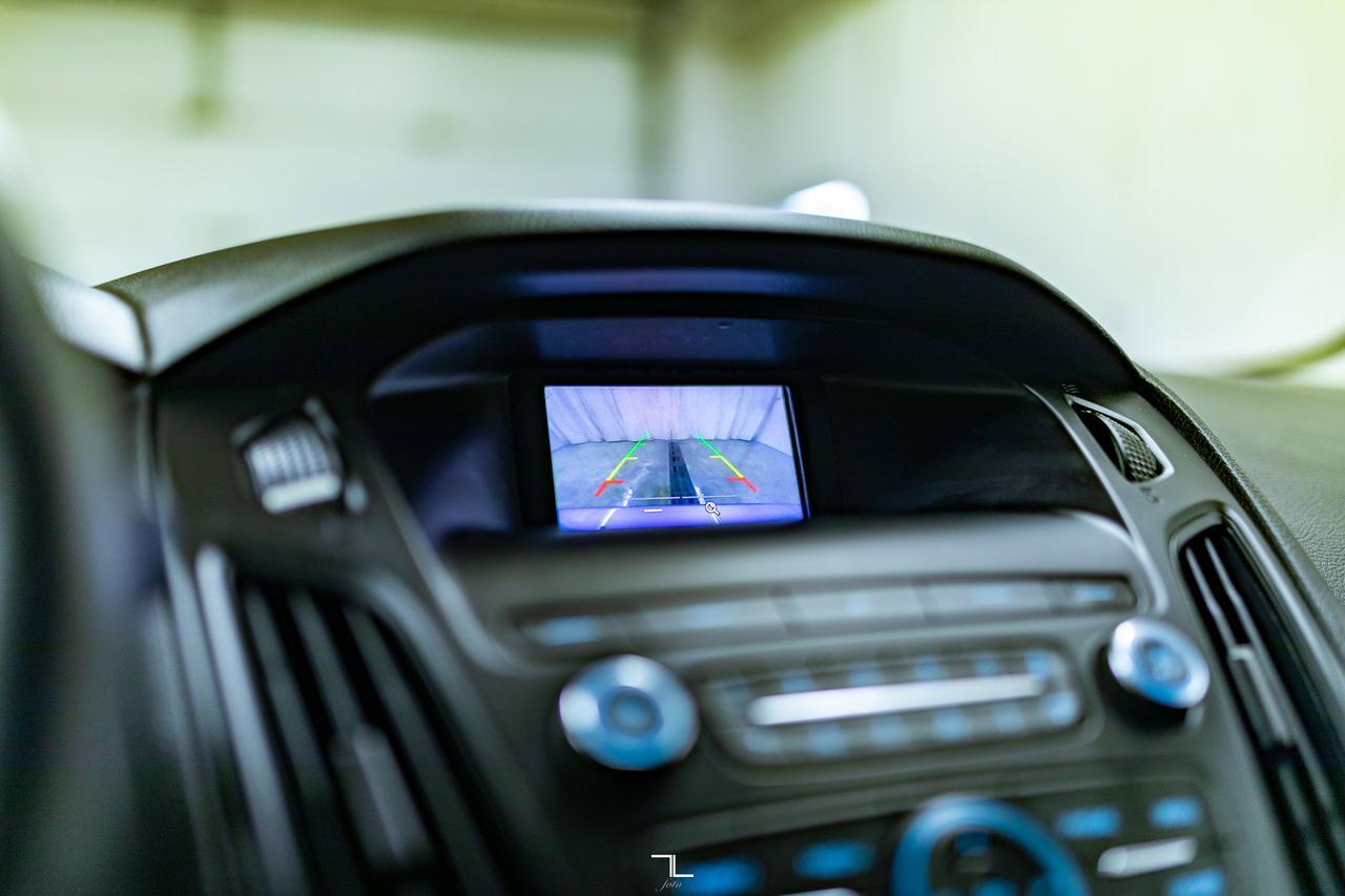 2018 Ford Focus SE Sedan BCam Red Deer AB