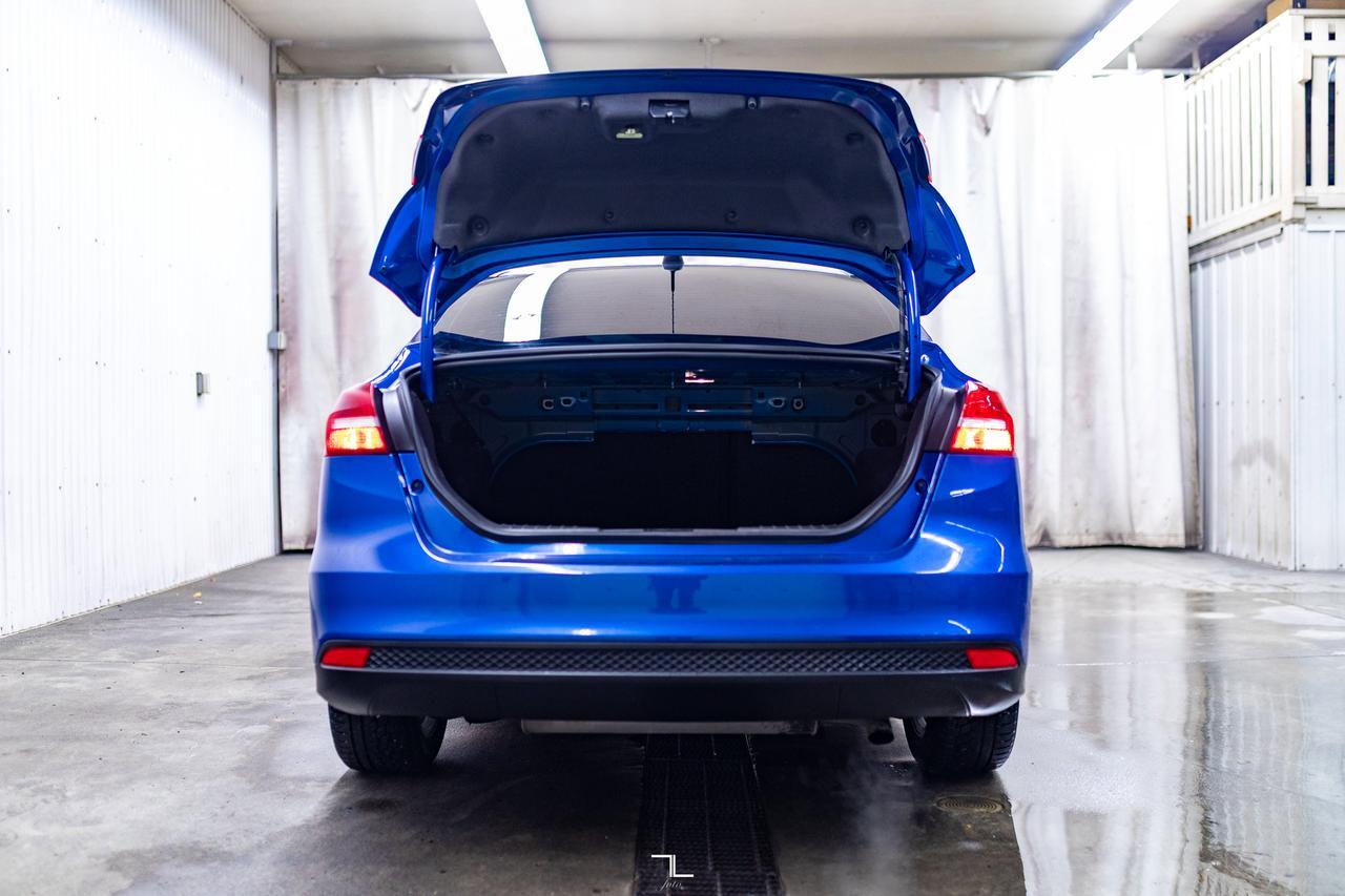 2018 Ford Focus SE Sedan BCam Red Deer AB