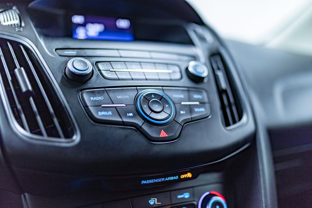 2018 Ford Focus SE Sedan BCam Red Deer AB