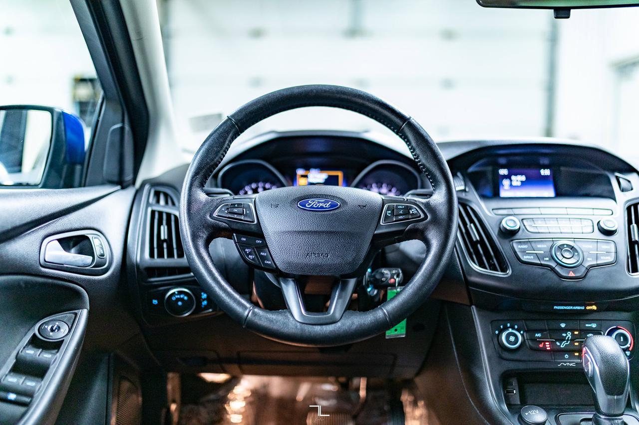 2018 Ford Focus SE Sedan BCam Red Deer AB