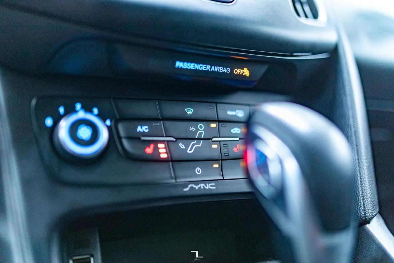 2018 Ford Focus SE Sedan BCam Red Deer AB