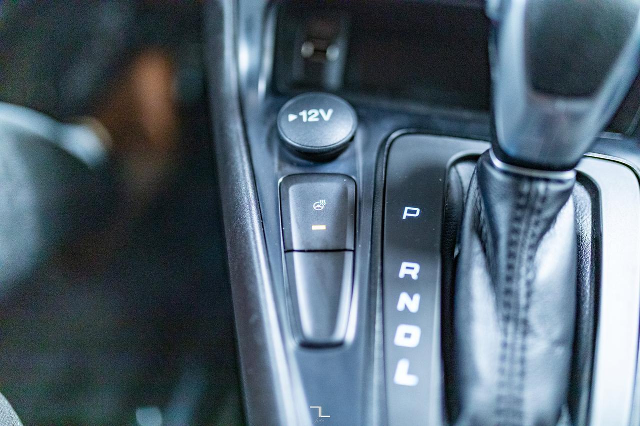 2018 Ford Focus SE Sedan BCam Red Deer AB