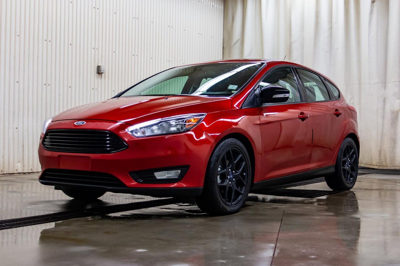 2018 Ford Focus SEL Htachback Nav Roof BCam Red Deer AB