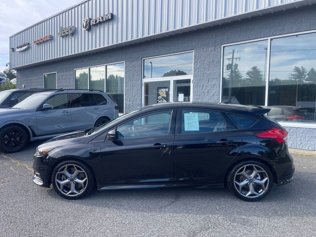 2018 Ford Focus ST Orange MA