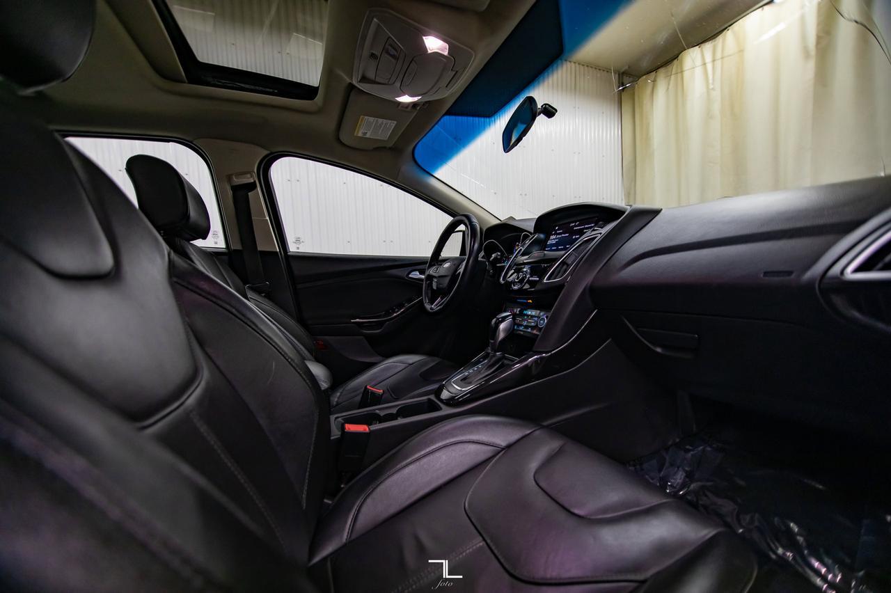 2018 Ford Focus Titanium Hatchback Leather Roof BCam Red Deer AB