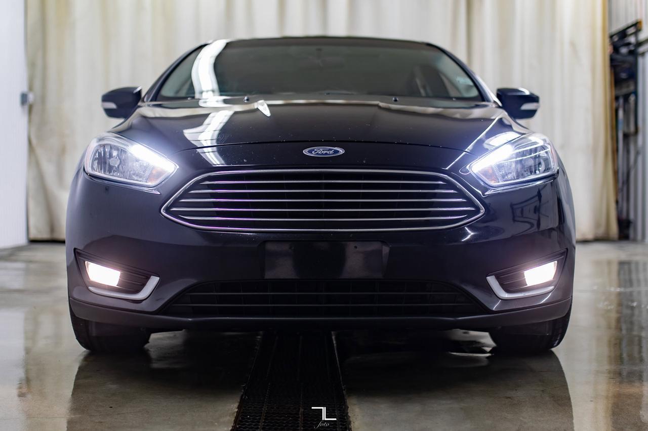 2018 Ford Focus Titanium Hatchback Leather Roof BCam Red Deer AB