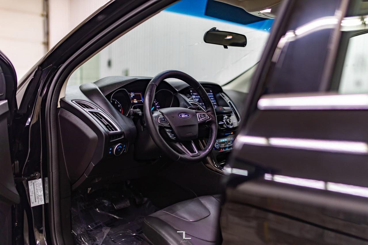 2018 Ford Focus Titanium Hatchback Leather Roof BCam Red Deer AB