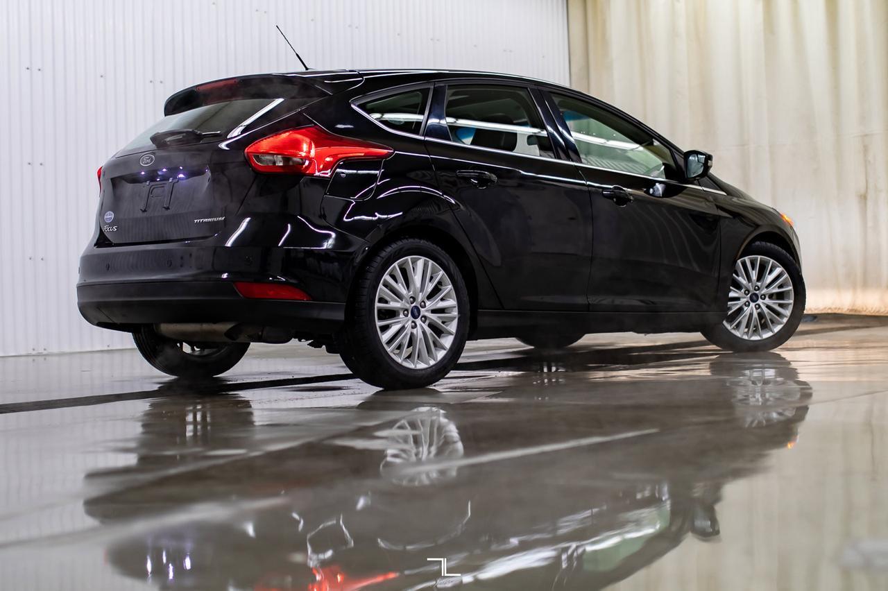 2018 Ford Focus Titanium Hatchback Leather Roof BCam Red Deer AB