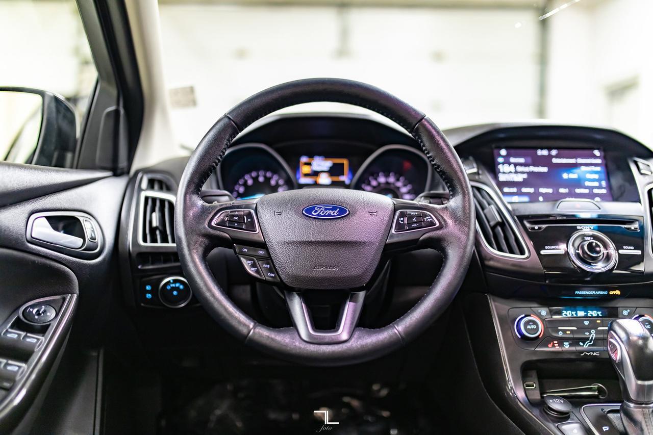 2018 Ford Focus Titanium Hatchback Leather Roof BCam Red Deer AB