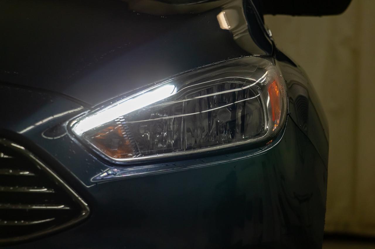 2018 Ford Focus Titanium Hatchback Leather Roof BCam Red Deer AB