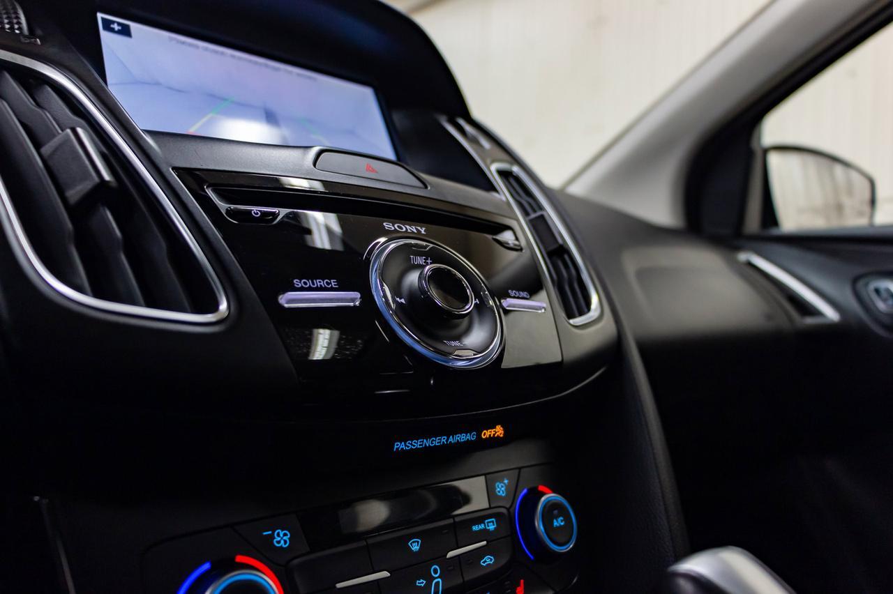 2018 Ford Focus Titanium Hatchback Leather Roof BCam Red Deer AB