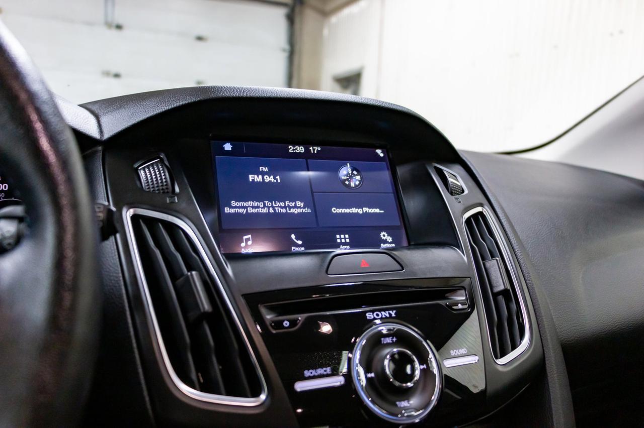 2018 Ford Focus Titanium Hatchback Leather Roof BCam Red Deer AB