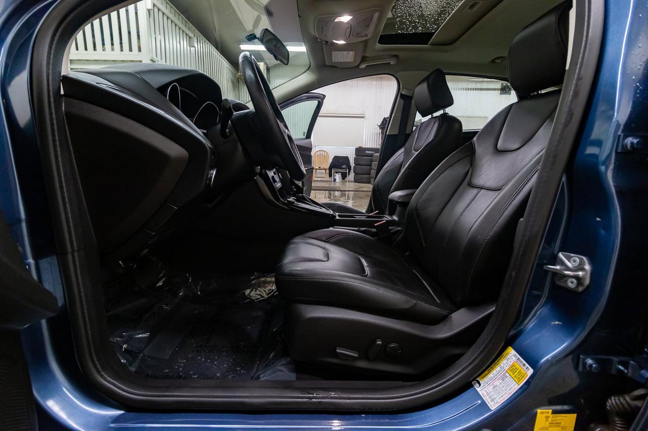 2018 Ford Focus Titanium Hatchback Leather Roof BCam Red Deer AB