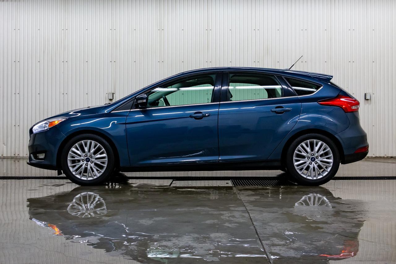 2018 Ford Focus Titanium Hatchback Leather Roof BCam Red Deer AB
